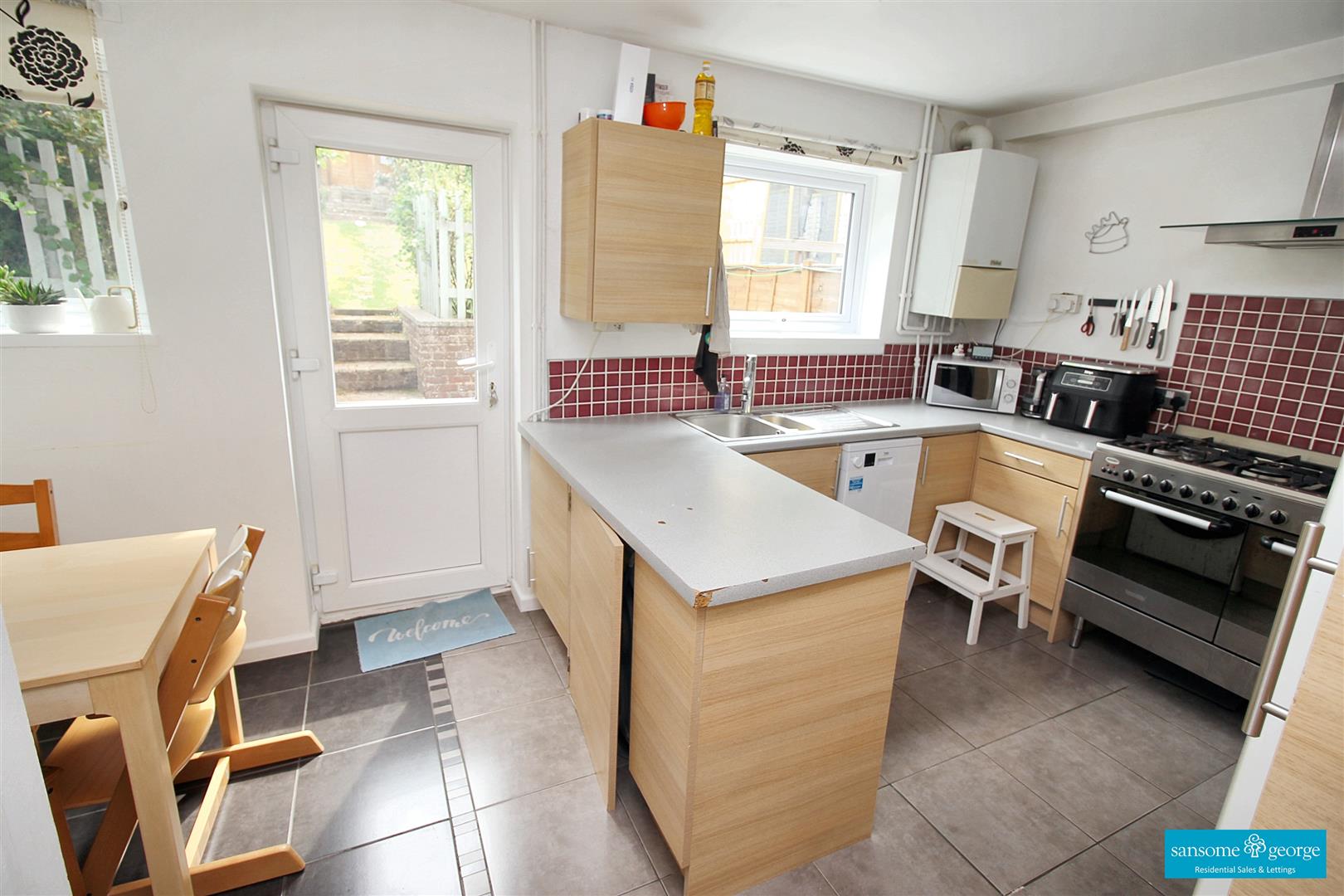 3 bed property in Rodway Road, Reading